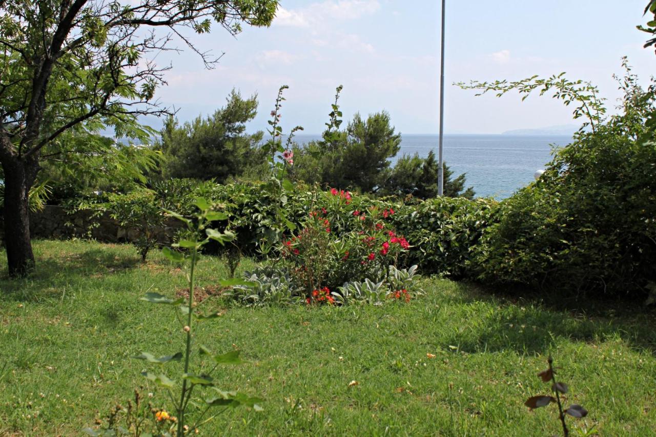 Apartments By The Sea Novi Vinodolski - 5558 Exterior foto